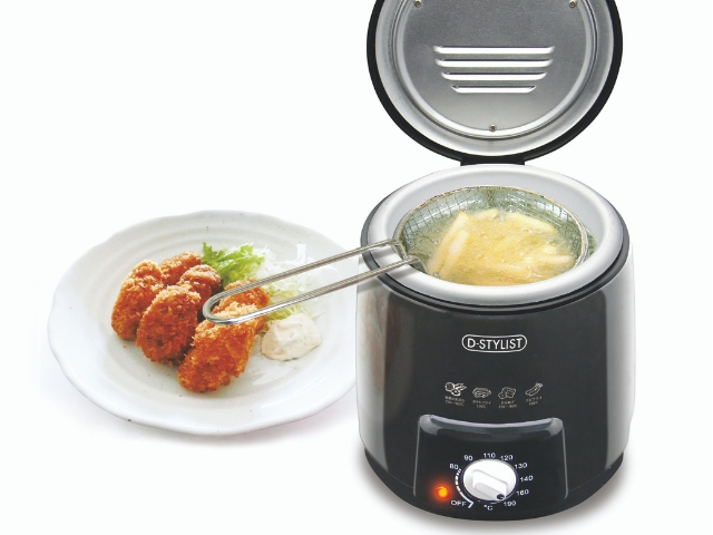 ひとり暮らしでも手軽に天ぷら揚げられる! おひとりさま用「電気フライヤー」