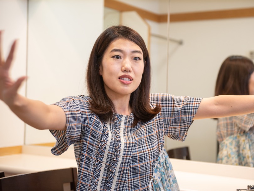 横澤夏子さん__809x607_03.jpg