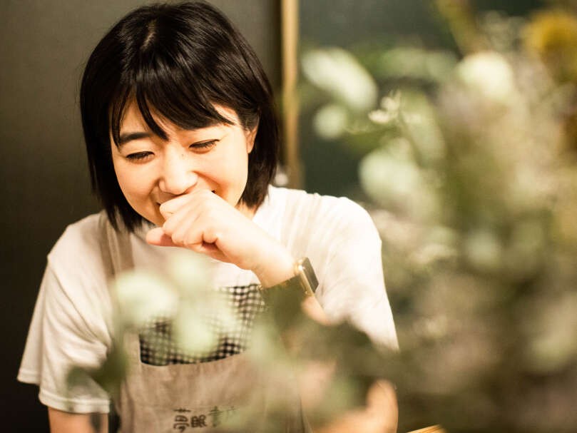 笑顔を見せる夢眠ねむさん