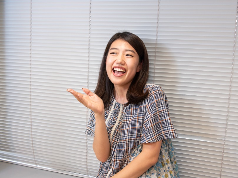 横澤夏子さん__809x607_02.jpg