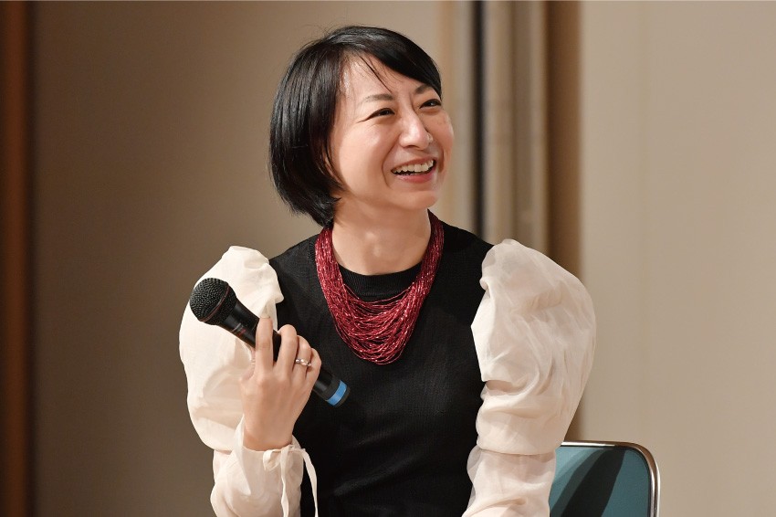 冨岡史穂編集長
