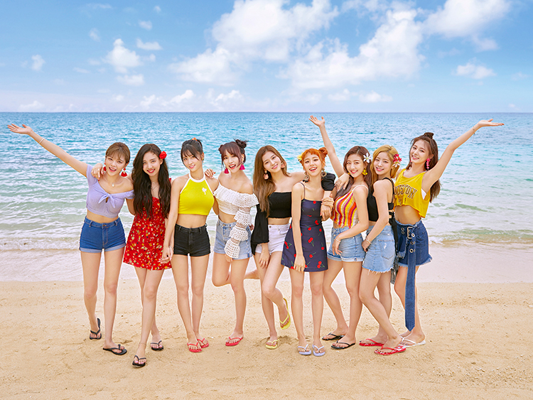 TWICEのメンバー(JYPエンターテインメント提供)