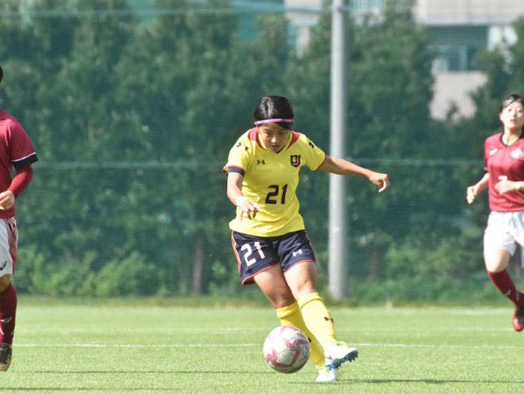 首位早稲田と引き分け、慶應がインカレへ前進