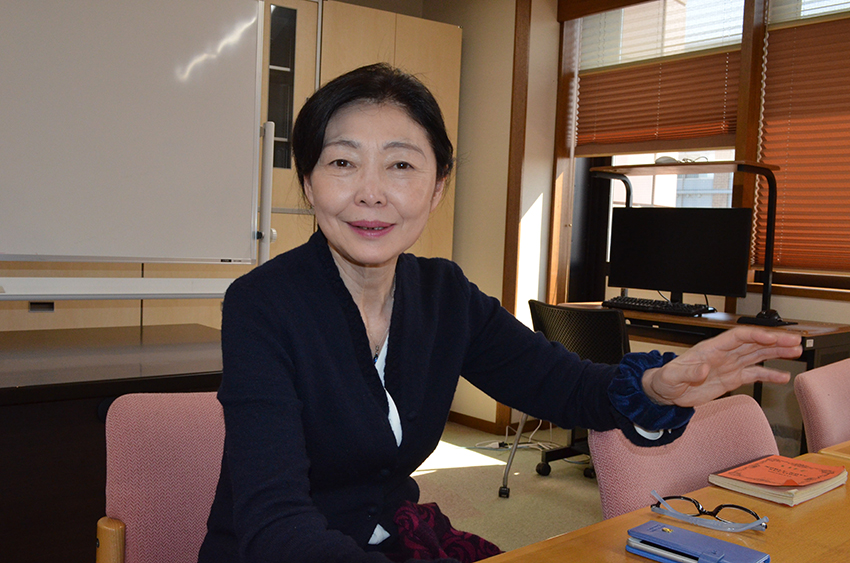 認知症の人と家族が災害前に準備しておきたいことについて話す永田久美子さん