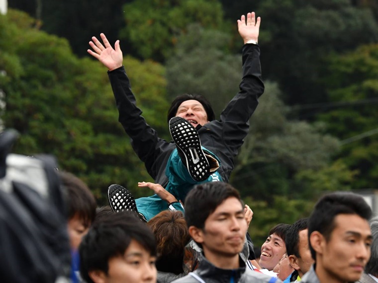 青学2冠目、原監督が語った「大学スポーツの原点」