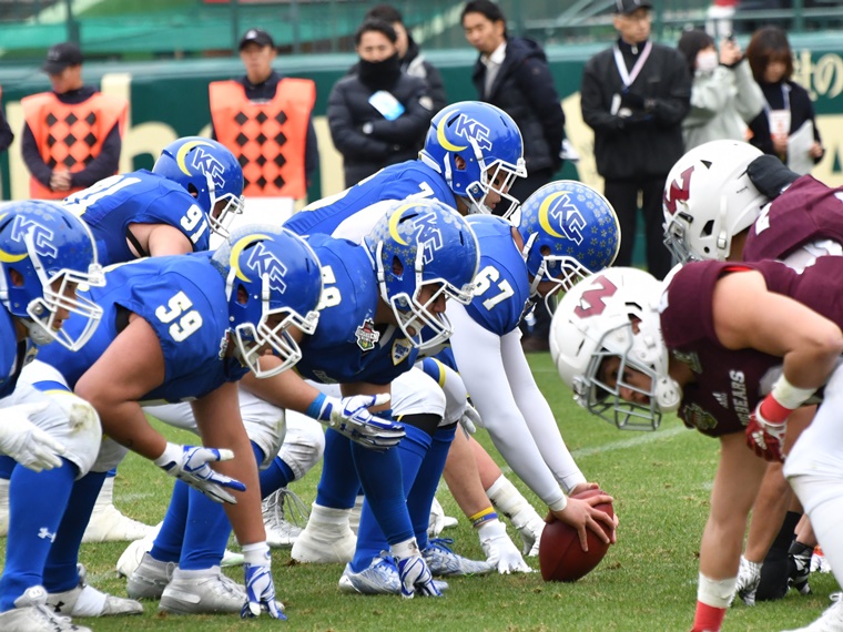 関学アメフト鈴木2