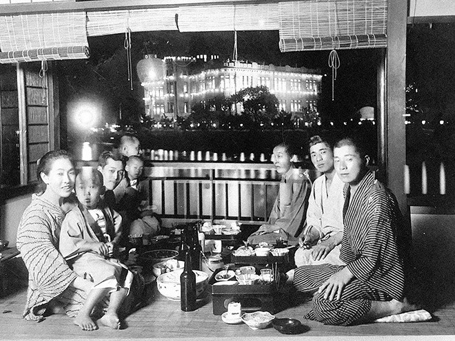 Hiroshima in color Photobook shows daily life before Abomb The