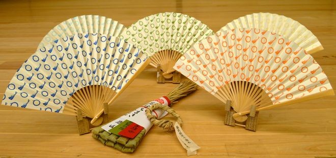 a hand fan