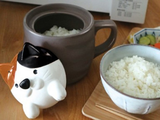 マグカップで簡単に「ごはん」が炊ける! ひとり暮らしに便利な「アニマル炊飯マグ」