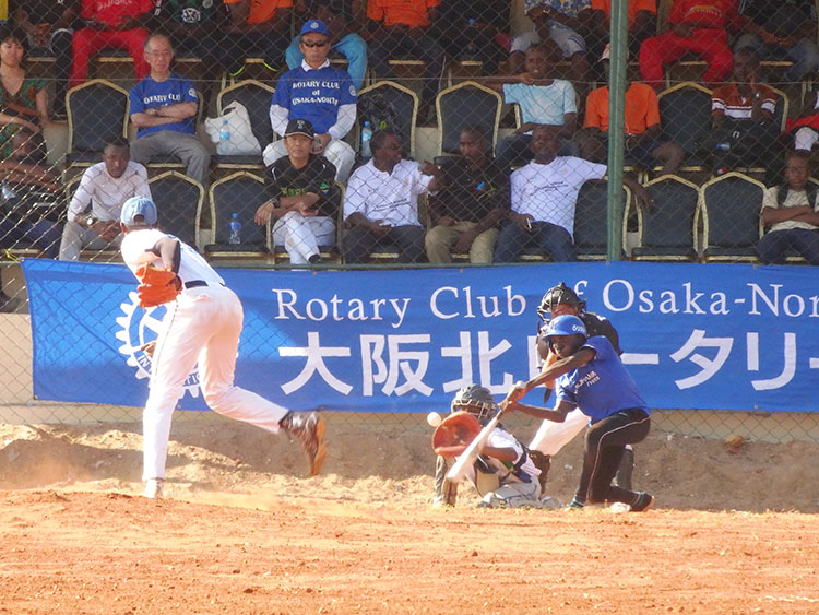 石原孝タンザニアの甲子園_s2