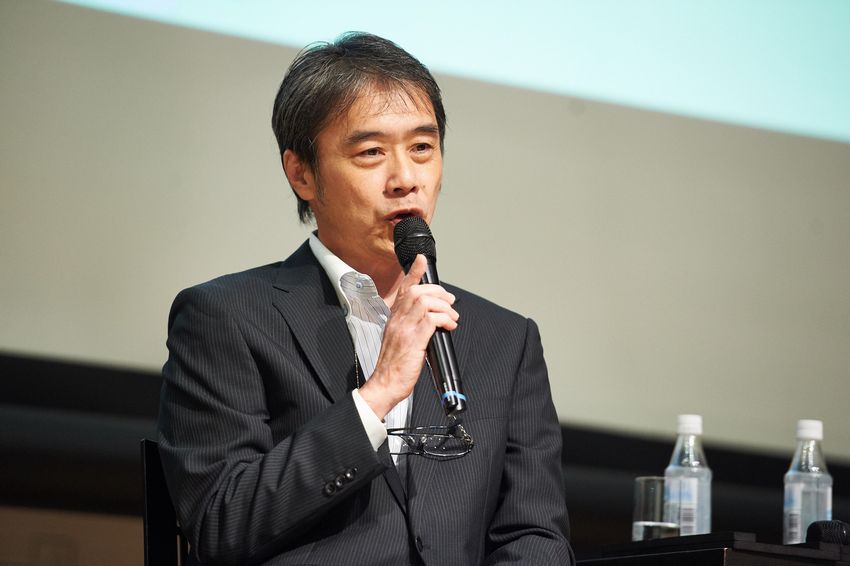 イベントで話す辻井博さん