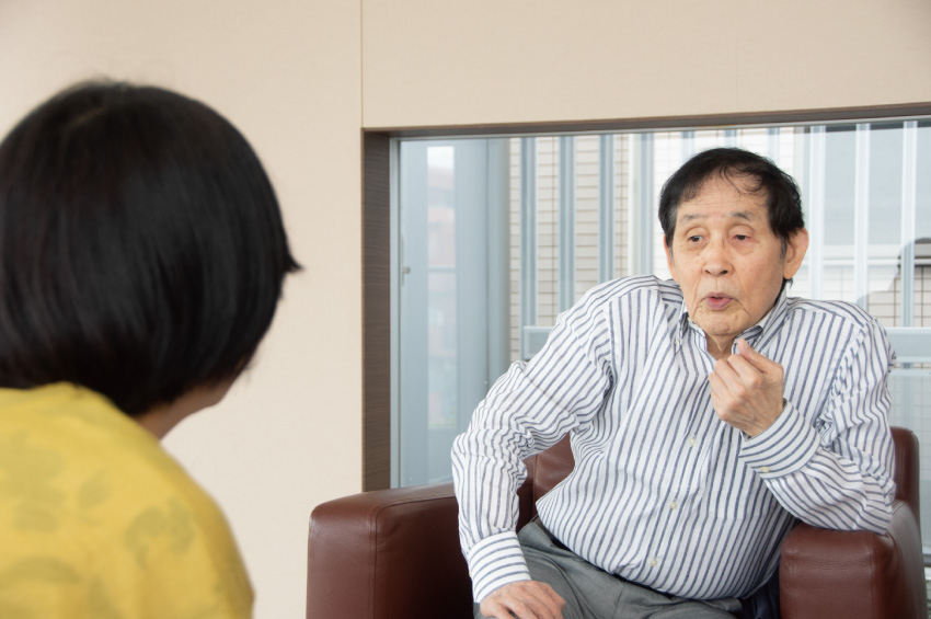 萩本欽一さんと冨岡史穂編集長