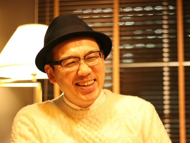 道端の「片手袋」撮り続けて13年――人間ドラマを妄想する「孤高の研究家」