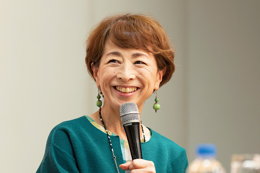 認知症の母の介護について語る阿川佐和子さん