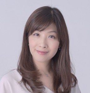 半井 小絵