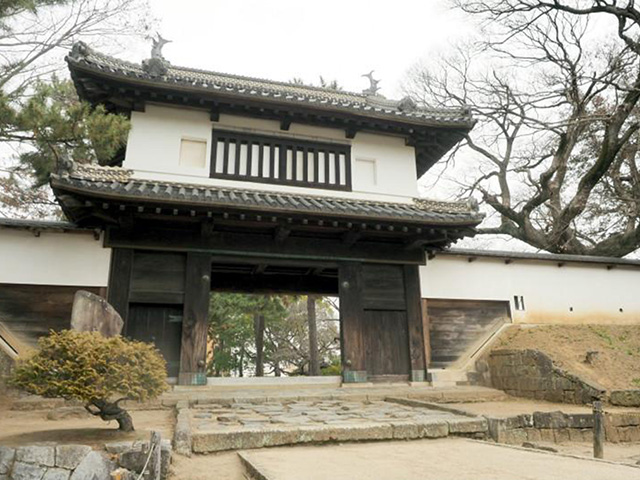 関東随一の櫓門があるのに、どこか寂しげ(茨城・土浦城)