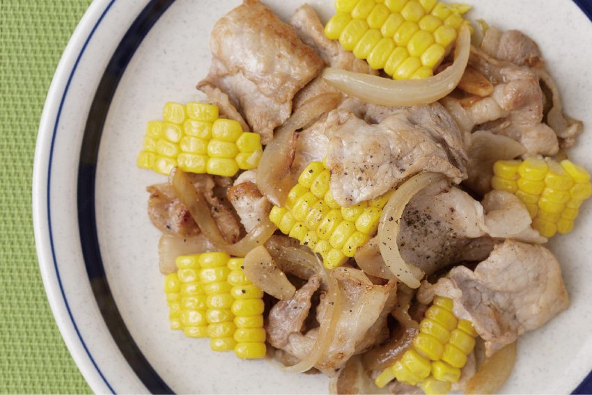豚肉ととうもろこしの炒め物