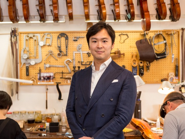 「ヴァイオリンのためならなんでもする」日本唯一のヴァイオリンキュレーターの夢