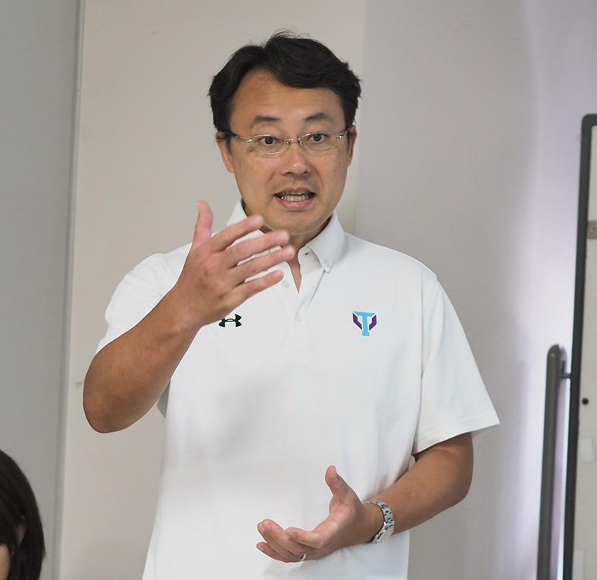 研究結果について説明する市川政雄・筑波大教授=2019/09/05