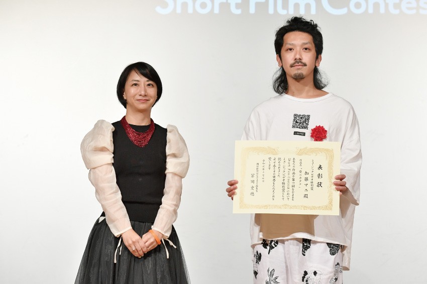 加藤マニさんと冨岡史穂編集長