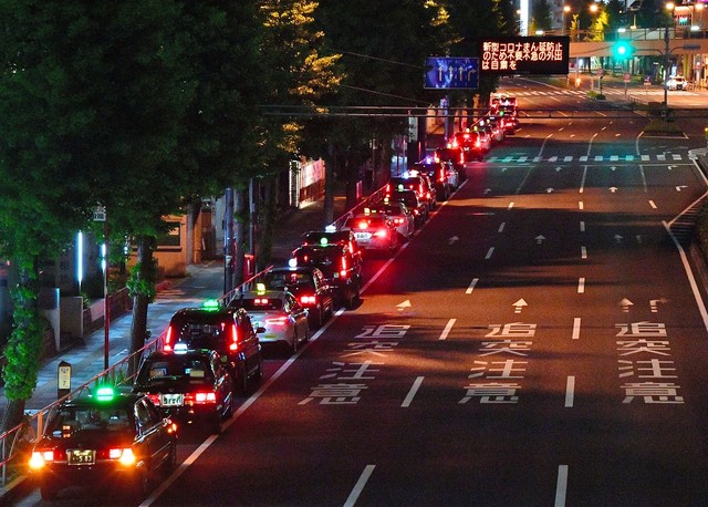 东京出租车司机获准拒载不戴口罩乘客