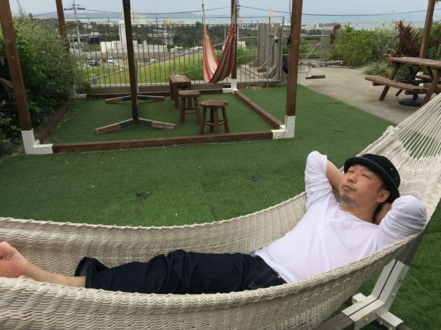 ぼくが毎月の3分の1を「沖縄」で過ごすワケ〜沖縄・東京二拠点日記