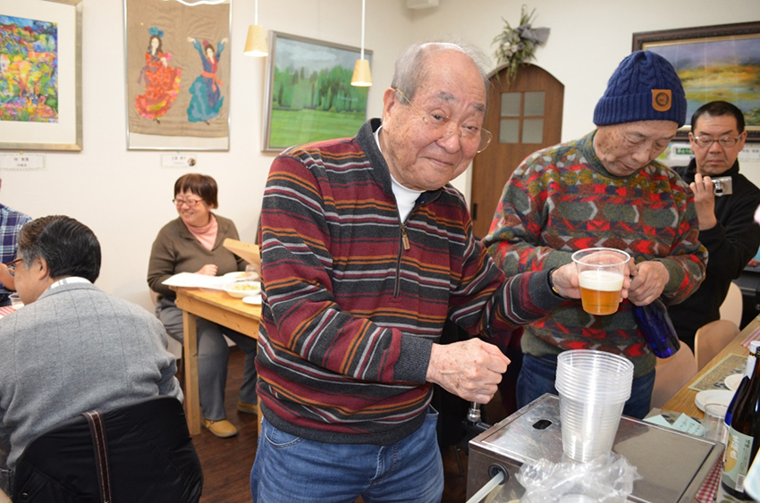 「居酒屋よいよい」店長のみねおさん=清川卓史撮影