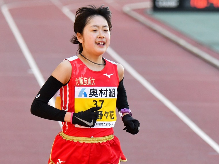 涙、涙の初マラソン 大阪芸大・志村野々花