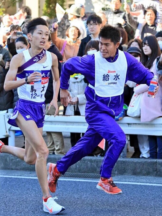 駒大の後輩に給水してきました!!