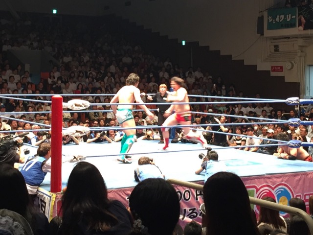 「プロレスは原則、ひとりで観戦したい」ファン歴2年弱のプ女子が思うこと