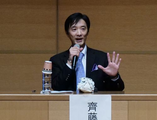 斉藤慶輔さん