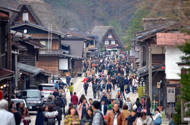 世外桃源成旅游胜地合掌村苦恼接待外国人 朝日新聞中文网