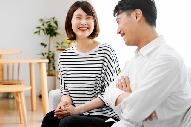 アラフォー男性と付き合う直前に 実は借金が300万円ある ことを知ったらどうする 30代女性に調査 まいどなニュース