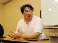 フリーランスは「アコムが友達」 ライター歴20年・渋井哲也さんが語る「お金」の話