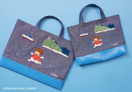 神戸の女子高生御用達 ファミリアのデニムバッグ ジブリ作品 ポニョ トトロ とコラボ まいどなニュース