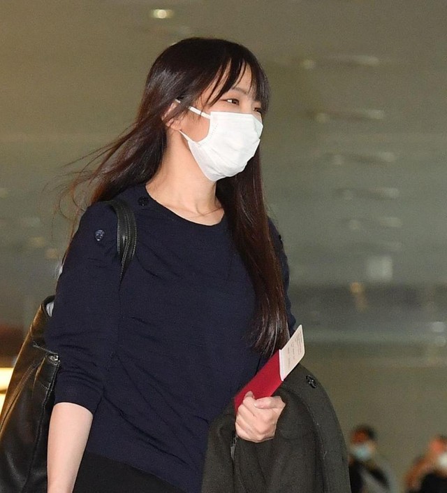 小室眞子さん 圭さん夫妻がニューヨークへ出発 ともに雰囲気変わってラフな服装 よろず ニュース