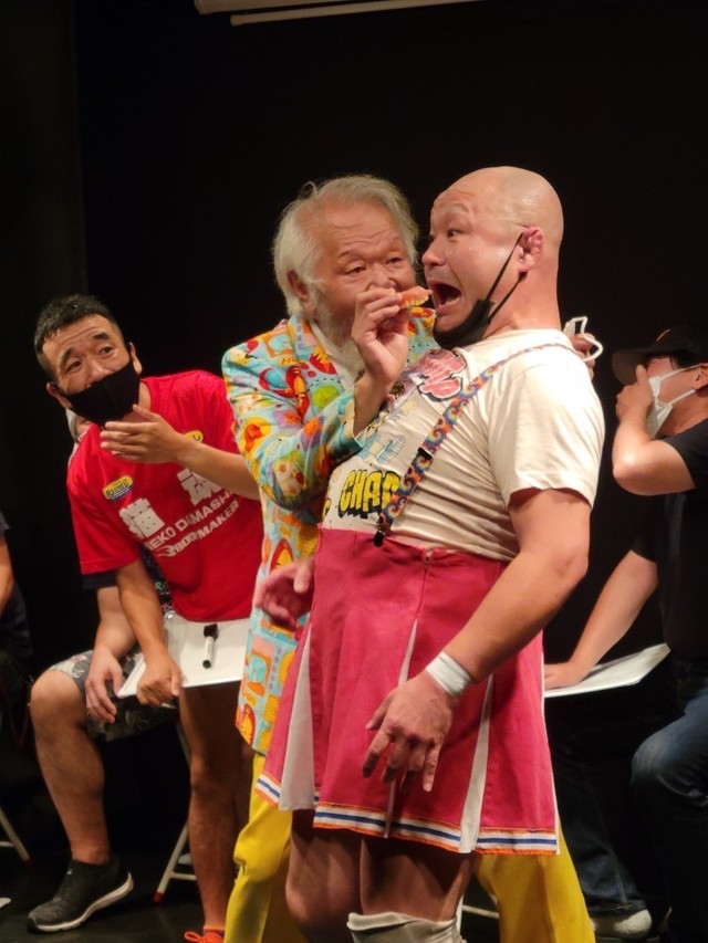 65歳の元ホームレス芸人 ジジ ぶぅ 猫ひろしの付き人を経て現在はホラー映画でも活躍 将来の夢は よろず ニュース