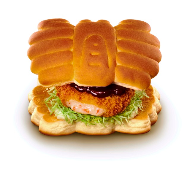 乐天利推红楚蟹夹心奶油可乐饼汉堡 品尝来自鸟取的美味