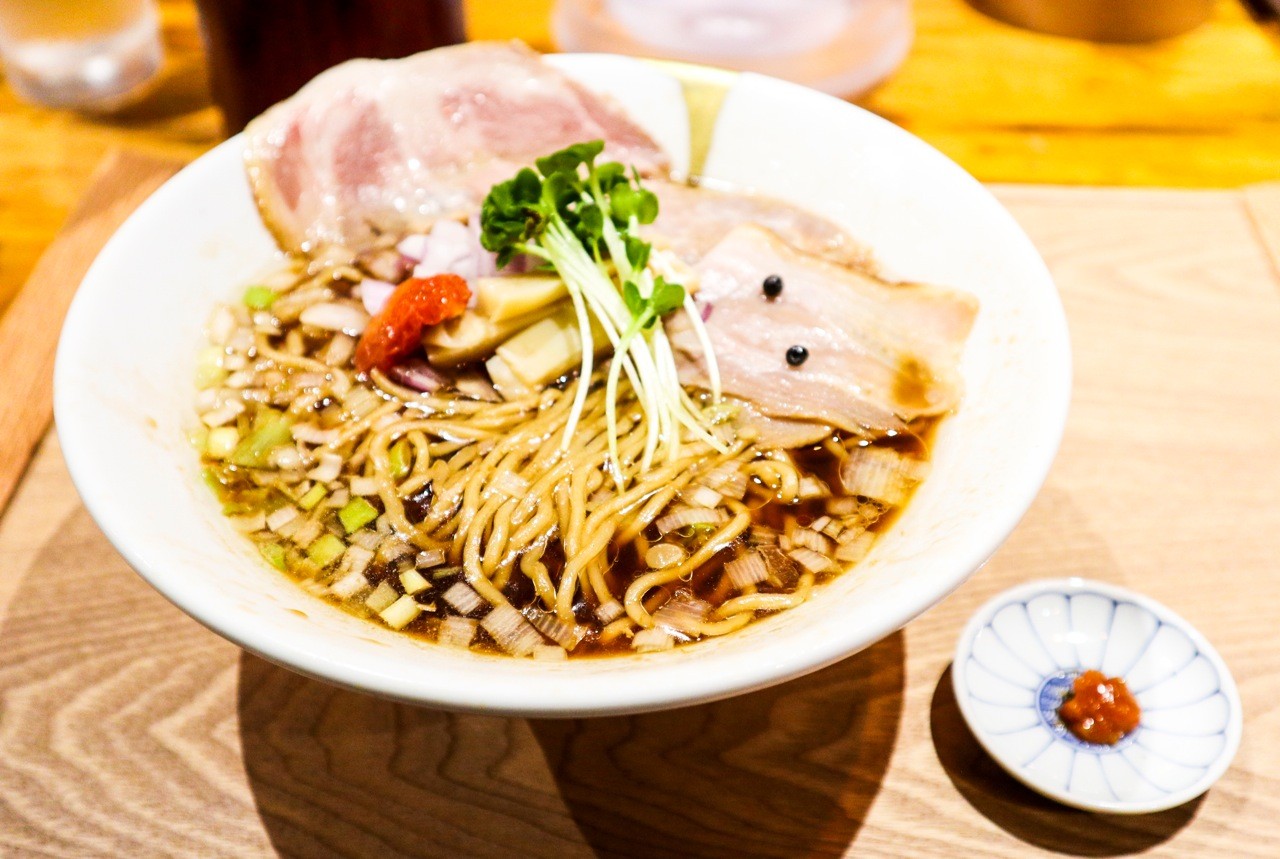 100日間限定 2時間だけ営業のラーメン店 だしと小麦の可能性 が話題 店名もだしも麺も薬味もこだわりの嵐 まいどなニュース