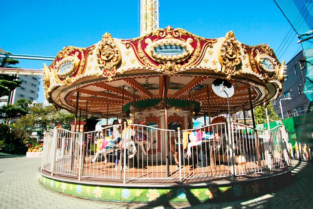 実は日本最古の遊園地 浅草花やしき 人気1位は建物スレスレのローラーコースター まいどなニュース