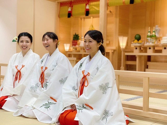 いま副業に巫女さんを選ぶ人が増えている 本職と掛け合わせ可能性を模索 スクール主催者に聞いた まいどなニュース