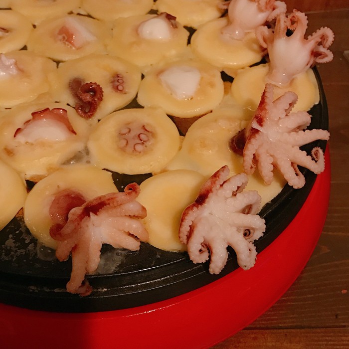 イイダコで作った リアルたこ焼きが可愛いと話題 マヨと青のりで目も付けました まいどなニュース