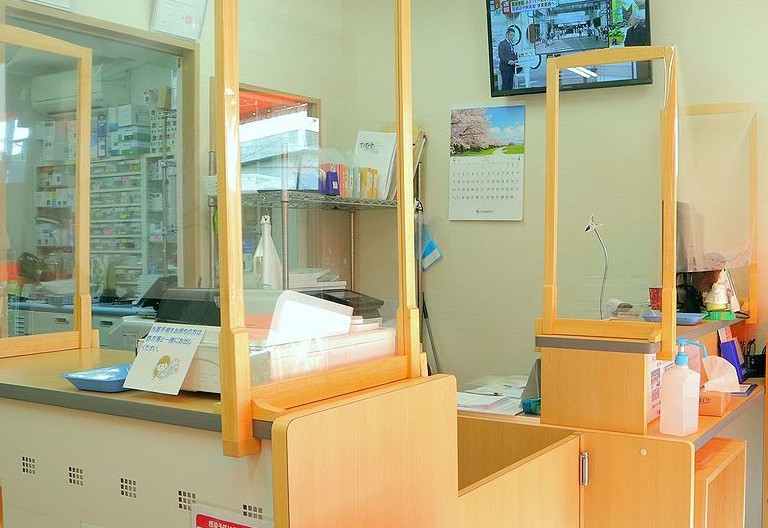 MRを経て調剤薬局を開業！50代薬剤師・Sさんの収入遍歴　今は「企業として億を超える年商でも、薬の仕入れ代が大きい」