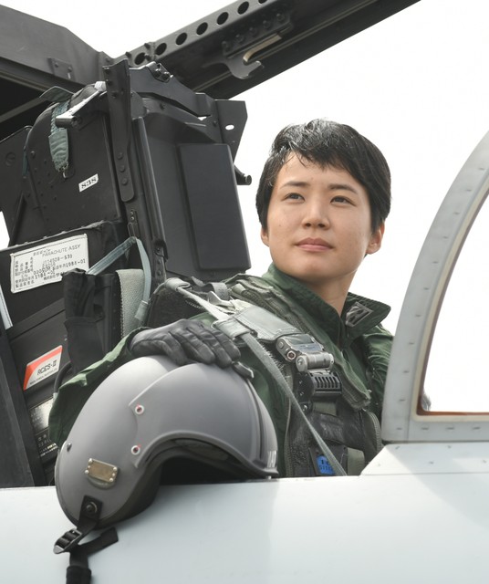航空自卫队首位战机女飞官 驾驶f-15保卫领空