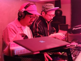 「ジジィババァの声は最高だな！」民謡DJが発見した「ヤバい音楽」