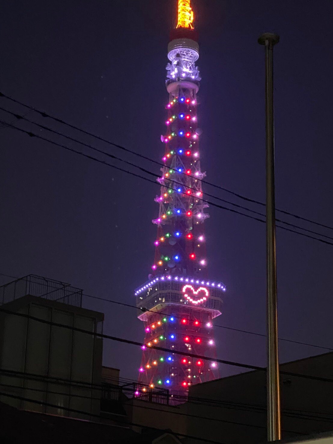 解散から丸4年経ってもsmap愛は不滅 東京タワーのスペシャルライトアップが話題 費用は3時間で 333万円 まいどなニュース