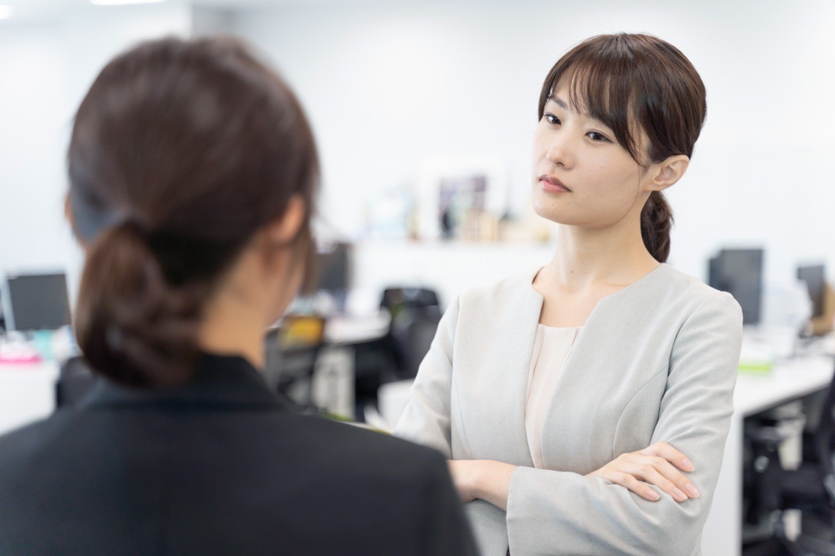 コミュニケーションが苦手な人と思ったら 他人を巻き込むパワハラ社員 あなたの職場にいたらどうする まいどなニュース