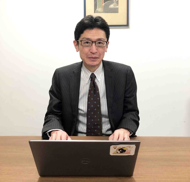 Nhkから48歳異色の転身 三浦拓実アナがラジオnikkeiの競馬実況デビュー 競馬場の場内放送としても使用 よろず ニュース