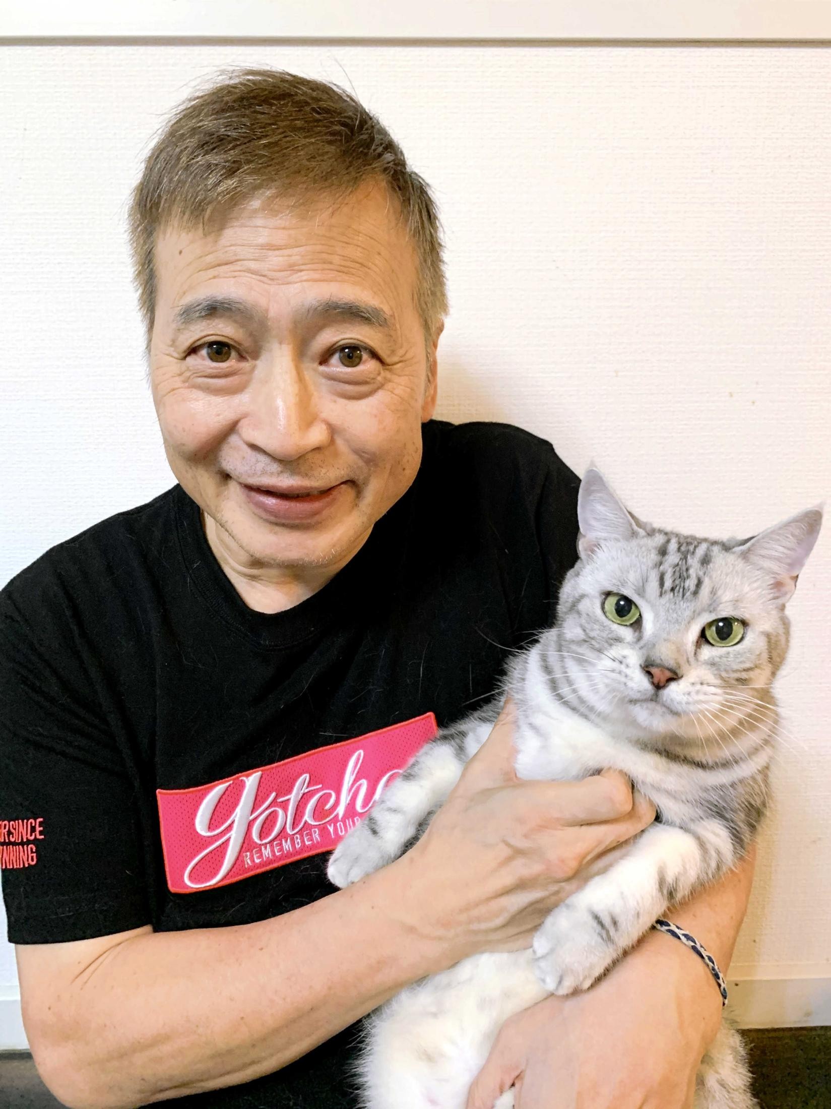 ラサール石井さん ウチの子が一番かわいい 癒やしの毎日 4匹にデレデレ まいどなニュース