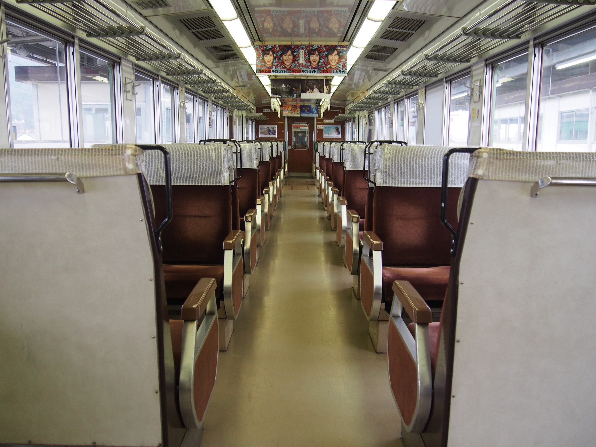 踊り子 でおなじみ 特急型車両185系が定期列車から引退 兄弟車両 西の117系の活躍は続く まいどなニュース